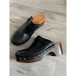 Andre Assoue Leather Clog Mules Size 10